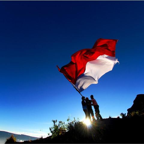 Bendera Indonesia, Monaco, Polandia Kok Mirip? Siapa Duluan?  Take a 